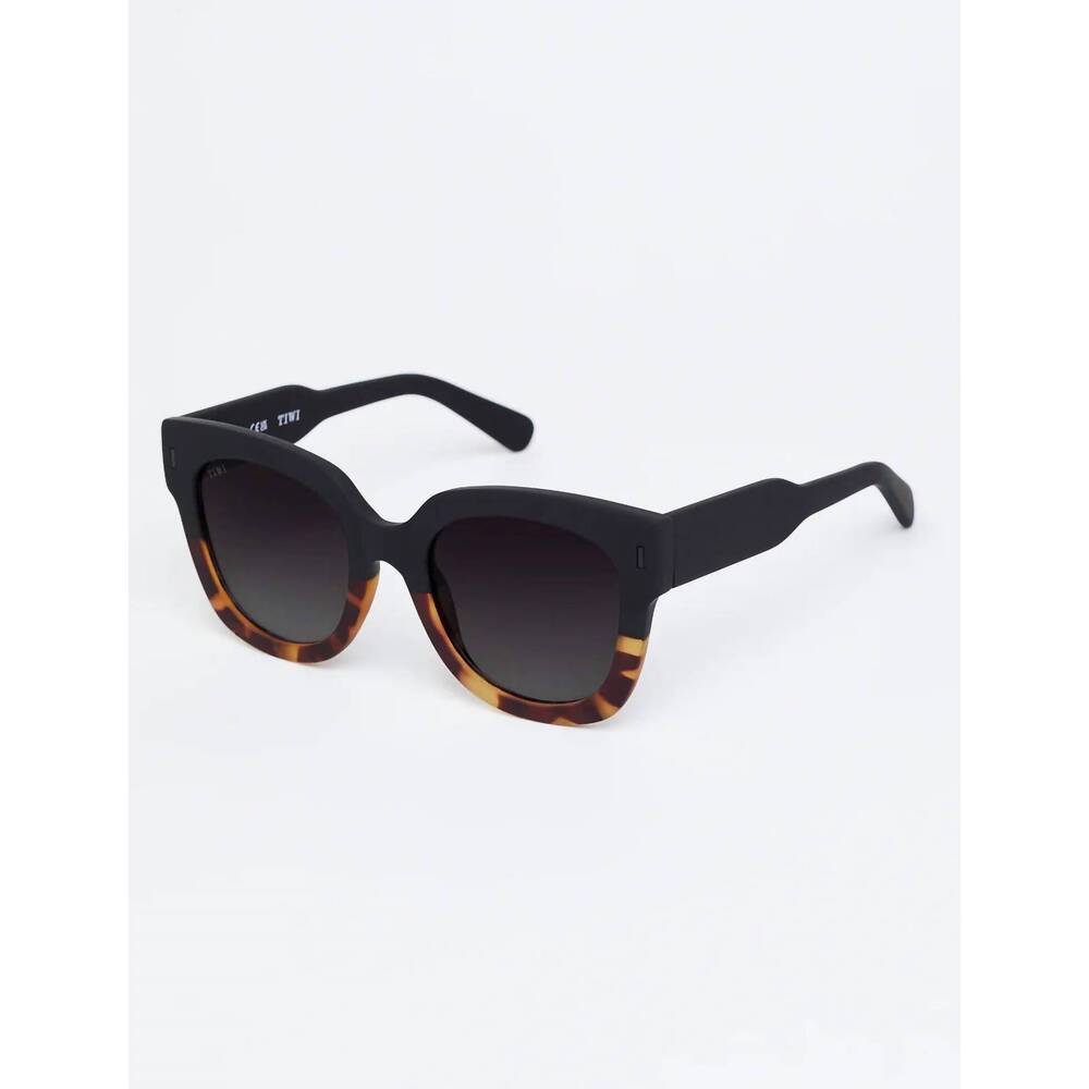 NEW TIWI kerr square sunglasses in black limited edition